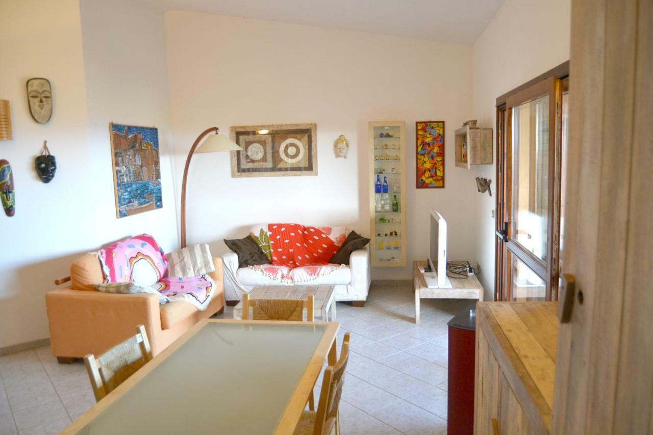 Le Stelle Di Portisco Apartment ภายนอก รูปภาพ